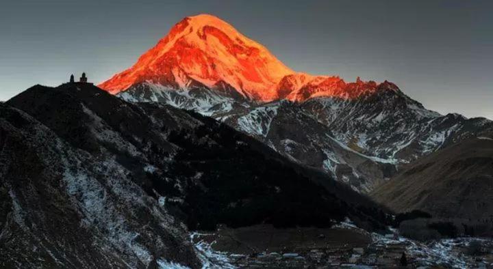 Eastern Georgia Hotel Kazbegi ภายนอก รูปภาพ